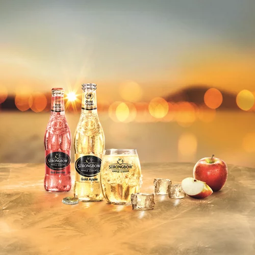 Αυτό το καλοκαίρι σπάμε τον πάγο και πίνουμε “Apple on the rocks”