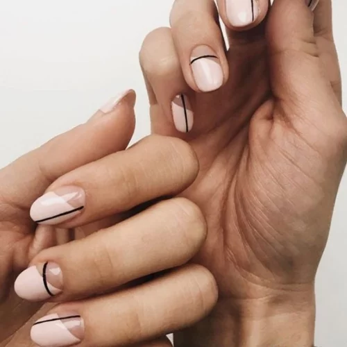 Μίνιμαλ μανικιούρ | Ιδέες για τα πιο απλά αλλά τόσο cool νύχια