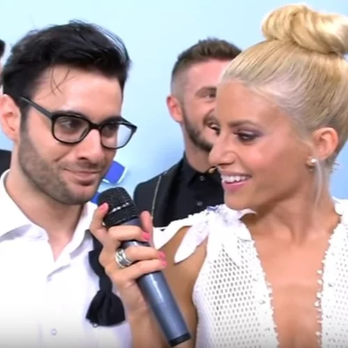 X-Factor: Οι διαγωνιζόμενοι γδύθηκαν μπροστά στην κάμερα!