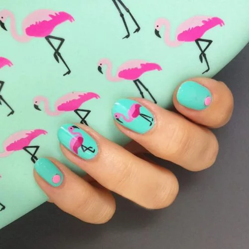 #maniMonday: Το πιο cool nail art θέλει ένα flamingo να κάθεται στα νύχια σου!