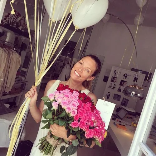 Βίκυ Καγιά: Η έκπληξη που της έκαναν για τα γενέθλιά της