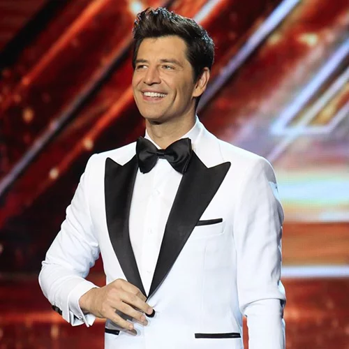 Σάκης Ρουβάς: Οι λεπτομέρειες της εμφάνισής του στον τελικό του X-Factor