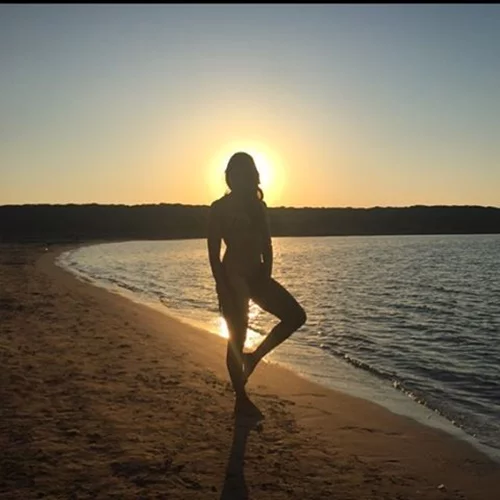 MissBloom Best of: Όταν οι διάσημοι Έλληνες ποζάρουν μαζί με το ηλιοβασίλεμα