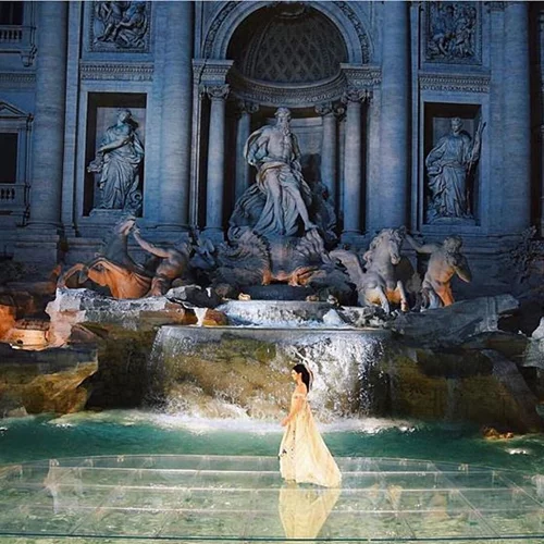 Fendi: Τα πάντα για το εντυπωσιακό couture show στην περίφημη Fontana di Trevi