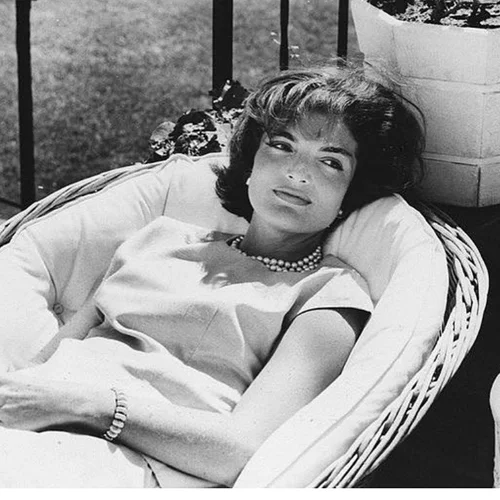 Jackie Kennedy | Τα 6 μαθήματα στυλ της Πρώτης Κυρίας των ΗΠΑ