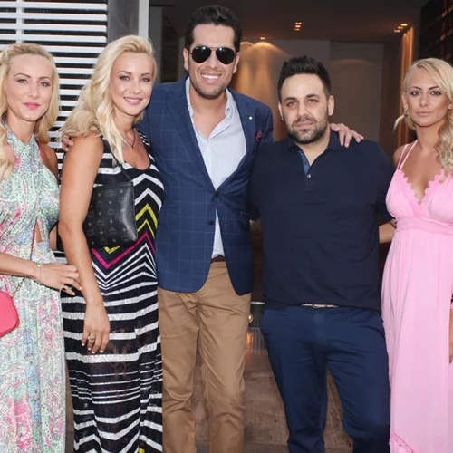 Νίκος Κουρκούλης - Κέλλυ Κελεκίδου: Ποιοι διάσημοι φίλοι τους βρέθηκαν στα βαφτίσια της κόρης τους