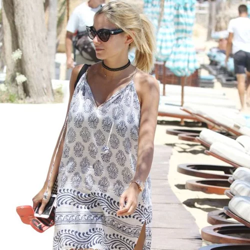 Δούκισσα Νομικού - Δημήτρης Θεοδωρίδης: Σε παραλία της Μυκόνου