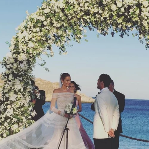 Ana Beatriz Barros: Τα πάντα για τα λαμπερά κοσμήματα που φόρεσε στον γάμο της