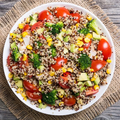 Πώς να φάω την κινόα; 4 πανεύκολες και υγιεινές συνταγές για τις σαλάτες σου