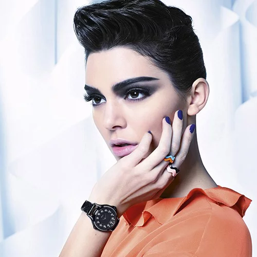 Kendall Jenner: Μεταμορφώνεται σε Elvis Presley για τη νέα καμπάνια της Fendi