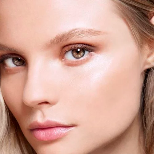 Strobing και το καλοκαίρι: Πώς θα το πετύχεις με τον πιο εύκολο τρόπο!