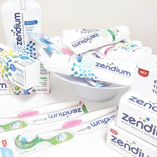 Miss Chic meets Zendium Sensitive: Η οδοντόκρεμα που αντιμετωπίζει αποτελεσματικά την υπερευαισθησία των δοντιών