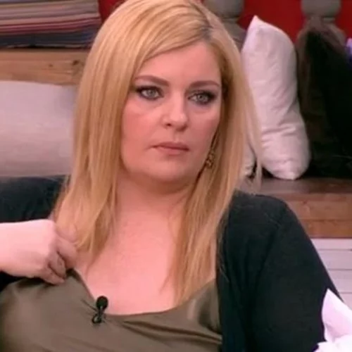 Λύγισε η Ελισάβετ Μουτάφη: "Θα ήθελα πάρα πολύ να είχε προλάβει να πάρει μια αγκαλιά τον γιο μου"