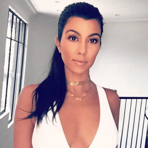 Η Kourtney Kardashian επέλεξε vintage Gucci για τα Χριστούγεννα