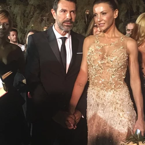 Έβαλαν στεφάνι Ιωσήφ Μαρινάκης και Χρύσα Καλπάκη