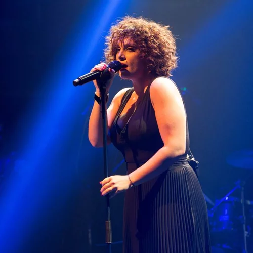 Ελεωνόρα Ζουγανέλη: Στην παραλία με το σύντροφό της και τους γονείς της (video)