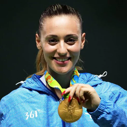 Άννα Κορακάκη: Η χρυσή Ολυμπιονίκης που έσπασε τα ρεκόρ!