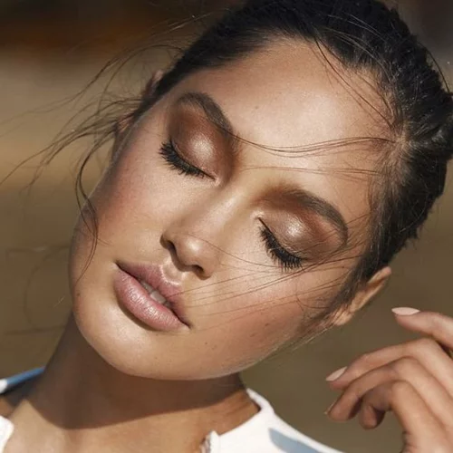 Το καλοκαίρι είναι ακόμα εδώ: Με αυτές τις beauty συμβουλές θα το νιώσεις κι εσύ!