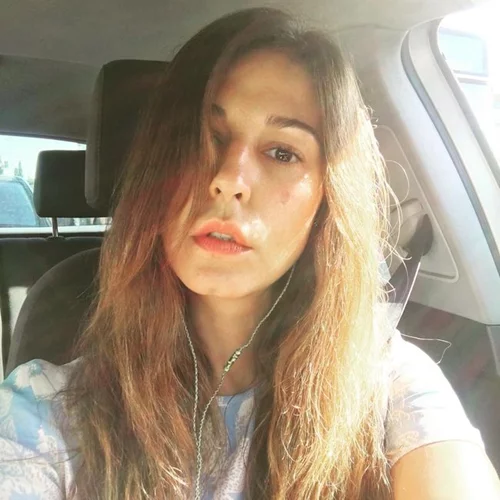 Κατερίνα Παπουτσάκη | Απόδραση με τους άντρες της ζωής της στην Αίγινα