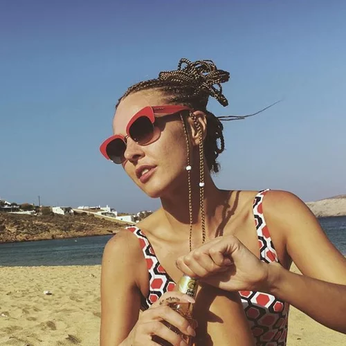 Τάμτα: Δείτε το νέο απίστευτο hair look της