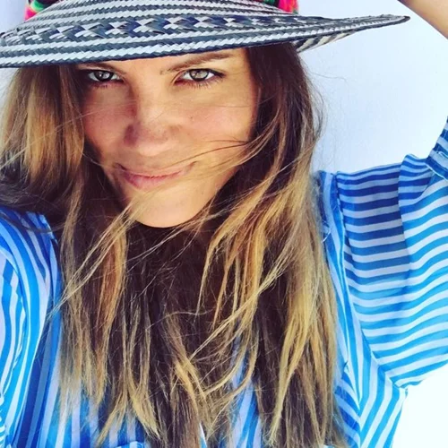 Μαίρη Συνατσάκη: Έκοψε τα μαλλιά της - Δες το νέο της hair look