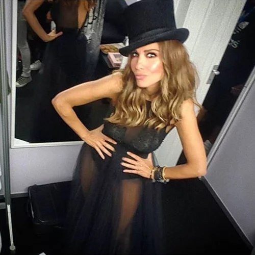 Πιο σέξι από ποτέ η Δέσποινα Βανδή στη συναυλία της στην Κύπρο