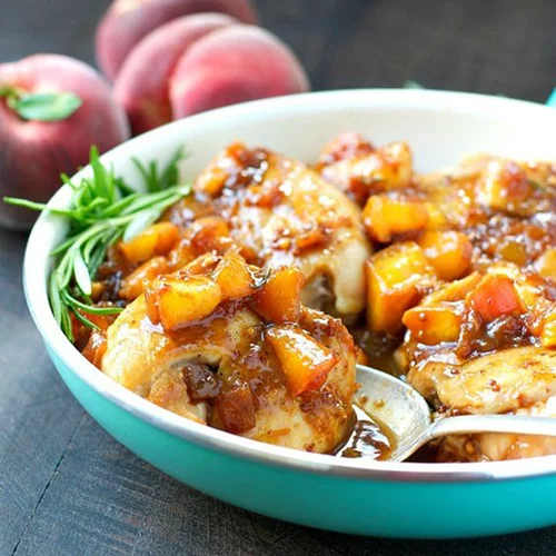 Κοτόπουλο με ροδάκινα από την εξωτική κουζίνα της Νοτίου Αμερικής
