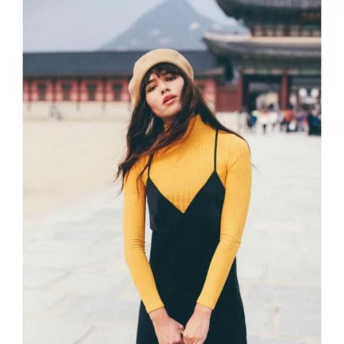 Πώς θα συνεχίσεις να φοράς τα καλοκαιρινά σου ρούχα και το φθινόπωρο