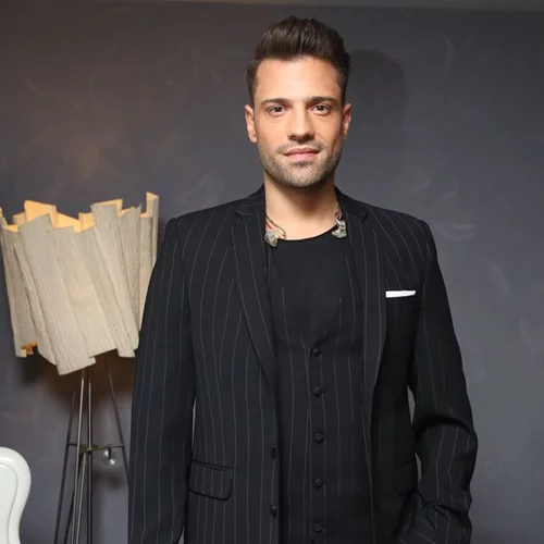 Κωνσταντίνος Αργυρός: Μπήκαμε στο καμαρίνι του, λίγο πριν την πρεμιέρα στο Fantasia