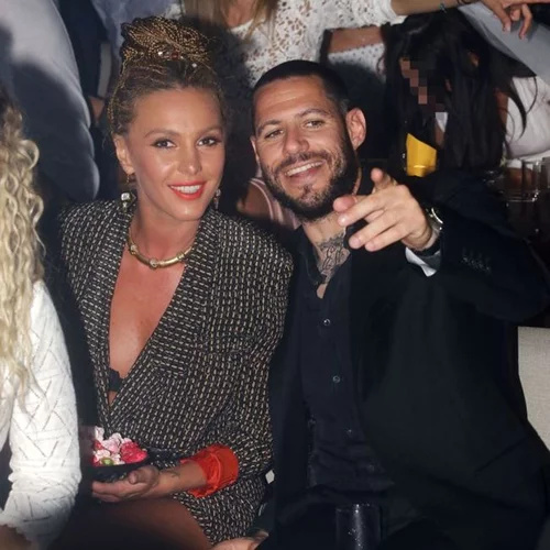 Τάμτα - Πάρις Κασιδόκωστας: Νέες φωτογραφίες από την πρόσφατη έξοδό τους