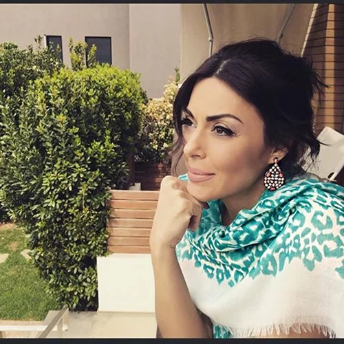 Σίσσυ Φειδά | Τα πρώτα μπάνια με την μικρή Διώνη στη Μύκονο