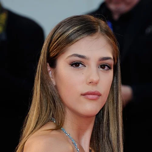 Φεστιβάλ Βενετίας 2016: Μαντεύεις ποιος είναι ο διάσημος πατέρας αυτής της ενζενί;