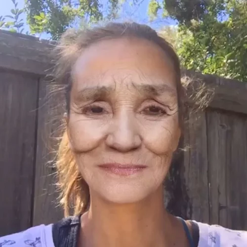 Ποια διάσημη απόκτησε ρυτίδες και τραγουδάει στο Instagram;