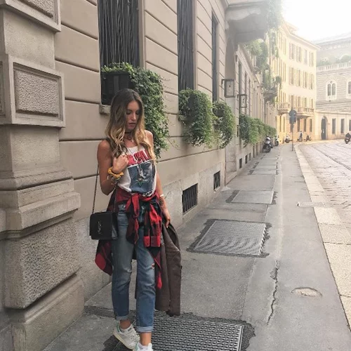 Αθηνά Οικονομάκου: Βρίσκεται στο Μιλάνο! (Φωτογραφίες)