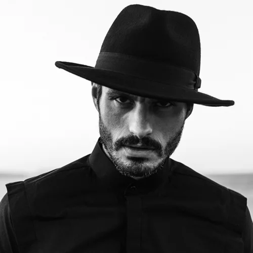 Dante: Γιατί όλοι οι άντρες λατρεύουν αυτό το ελληνικό brand; (αν είσαι γυναίκα θα τρελαθείς με τα αξεσουάρ!)