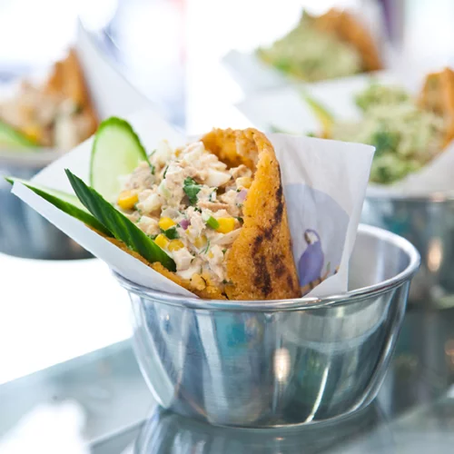 Los Loros: Το street food της Βενεζουέλας και της Κολομβίας στο κέντρο της Αθήνας