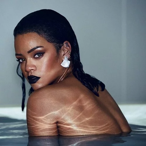 Rihanna: Συνεργάζεται για μία ακόμα φορά με τον Manolo Blahnik