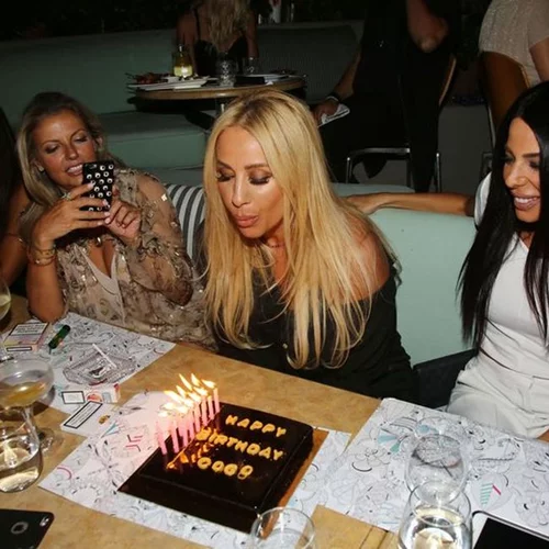 Όλες οι φωτογραφίες από το party γενεθλίων της Γωγώς Μαστροκώστα