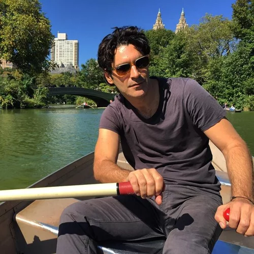 Χριστόφορος Παπακαλιάτης: Βραδινή έξοδος με τα τηλεοπτικά του αδέλφια