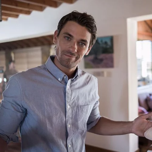 Αποστόλης Τότσικας: Κάνει γυμναστική ημίγυμνος