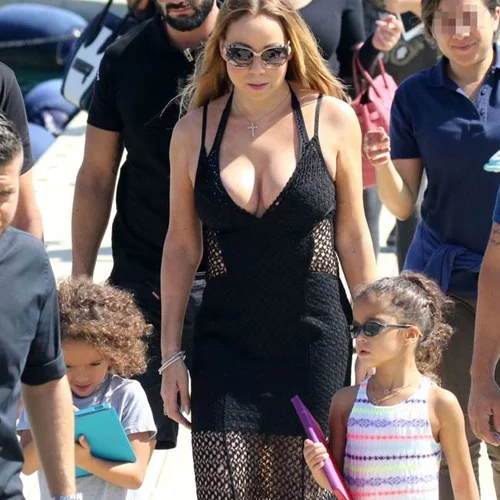 Mariah Carey: Όλες οι φωτογραφίες από το ταξίδι της στη Μύκονο