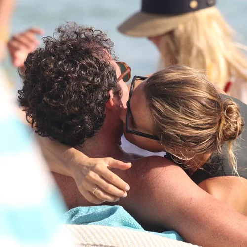 Βίκυ Καγιά – Ηλίας Κρασσάς: Ερωτευμένοι στη Μύκονο