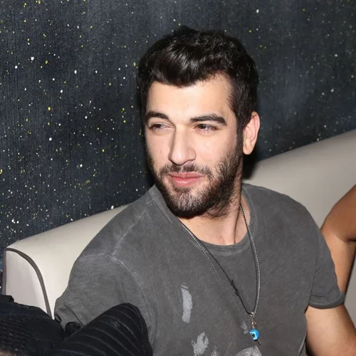 Μάνος Ιωάννου | Γάμος στην οικογένειά του