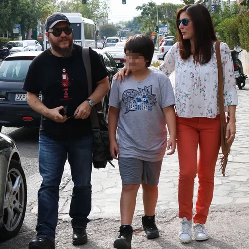 Βαλέρια Κουρούπη - Νίκος Ξύδης σε μια σπάνια κοινή εμφάνιση μαζί με τον γιο τους