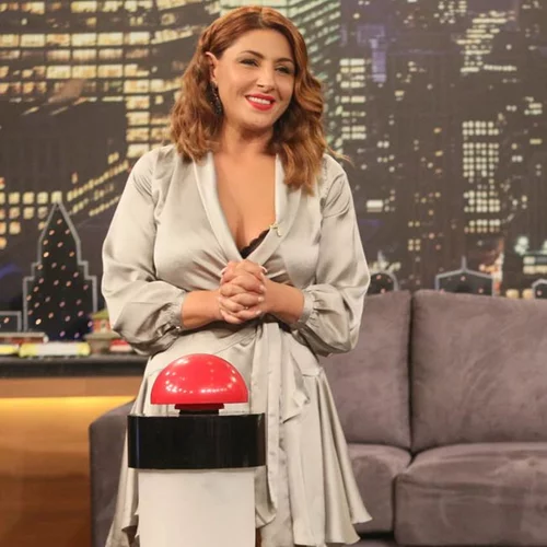 Έλενα Παπαρίζου: Η απάντηση για τα κιλά της & το «άνοιγμα» στην Eurovision