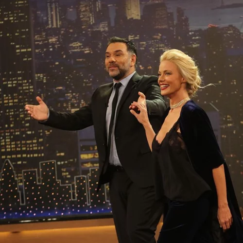 O Γρηγόρης Αρναούτογλου καλωσορίζει την Ζέτα Μακρυπούλια στον ΑΝΤ1