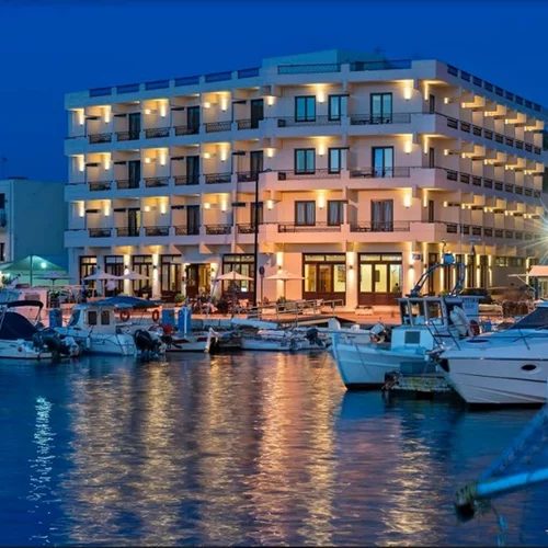 Porto Veneziano: Ζήσε τη μαγεία του Παλιού Λιμανιού στα ειδυλλιακά Χανιά
