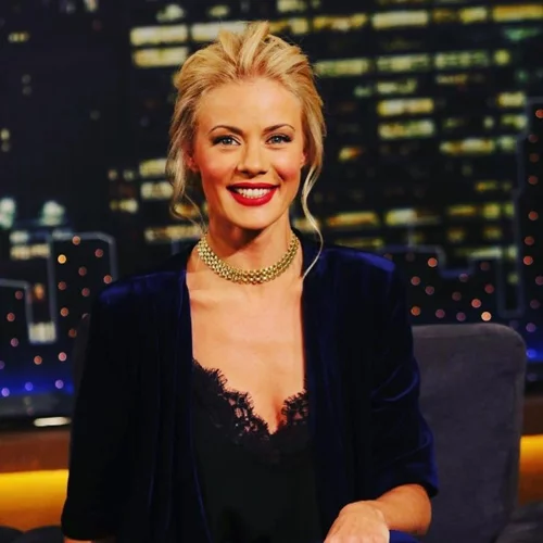 Ζέτα Μακρυπούλια: Ποια γνωστή φίλη της την έπεισε να αποκτήσει instagram!