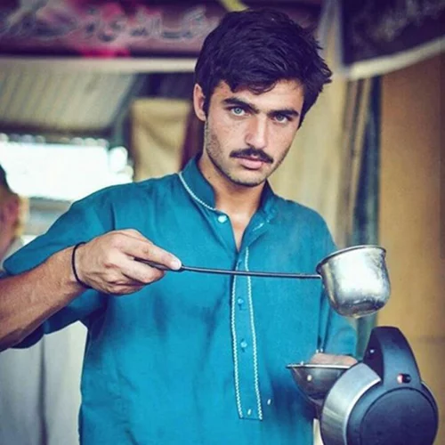 Ο γοητευτικός πλανόδιος που έγινε σταρ των social media