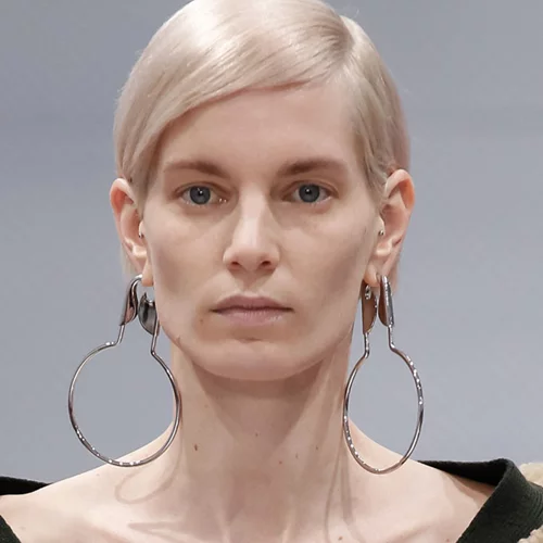 Βιντεοπαιχνίδι με την κολεξιόν Φθινόπωρο 2021 του Balenciaga